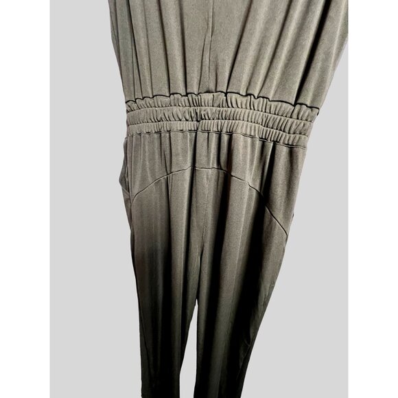 Green jumpsuit SMALL sleeveless  pockets wide legs stretch Comfortable - Picture 10 of 11